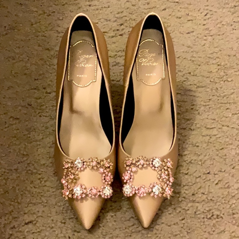 Roger Vivier Flower Strass Nude/Champagne -Sz 5 US